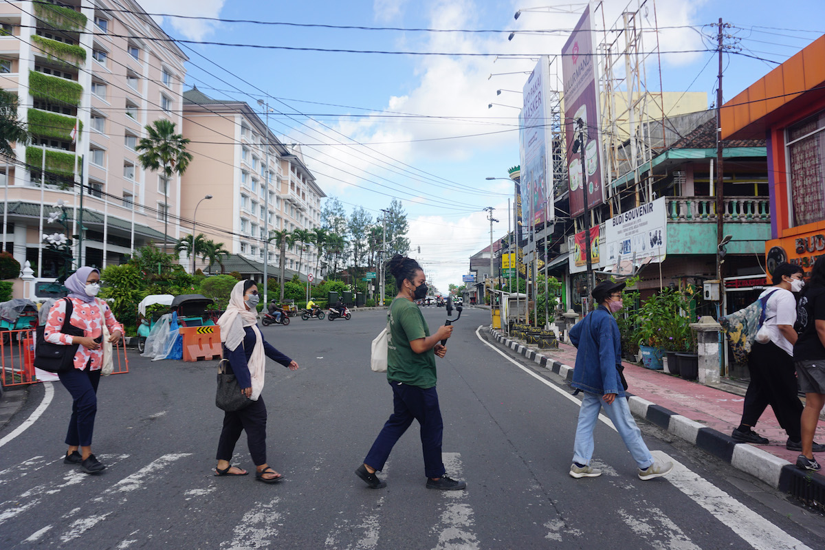 Yogyakarta road crossing